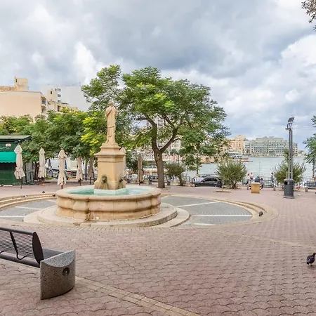 Fantastic 3 Bedroom Duplex Penthouse With Terrace דירה סליאמה