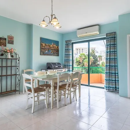 Duplex Penthouse With Terrace In Balluta Bay - Sleeps 6 * Sliema
