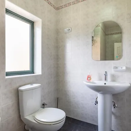 Fantastic 3 Bedroom Duplex Penthouse With Terrace Appartamento