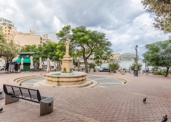 Duplex Penthouse With Terrace In Balluta Bay - Sleeps 6 Apartment Sliema